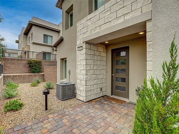 2nd image of 600 N Carriage Hill Dr #1035
