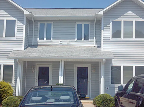 3371 White Oak Ct, Claremont, NC 28610