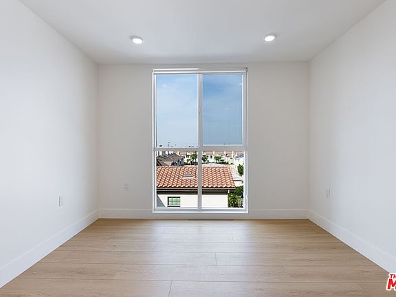 2nd image of 8561 Belmont St #7