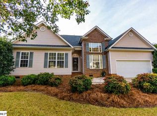 610 Lake Lennox Dr, Simpsonville, SC 29681
