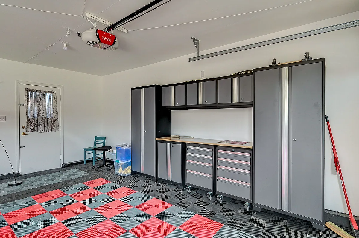 Building Photo - 8412 Vibrant Dr