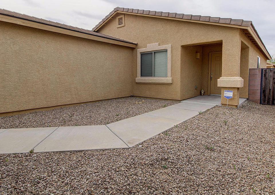 1st image of 4102 E Coolbrooke Dr