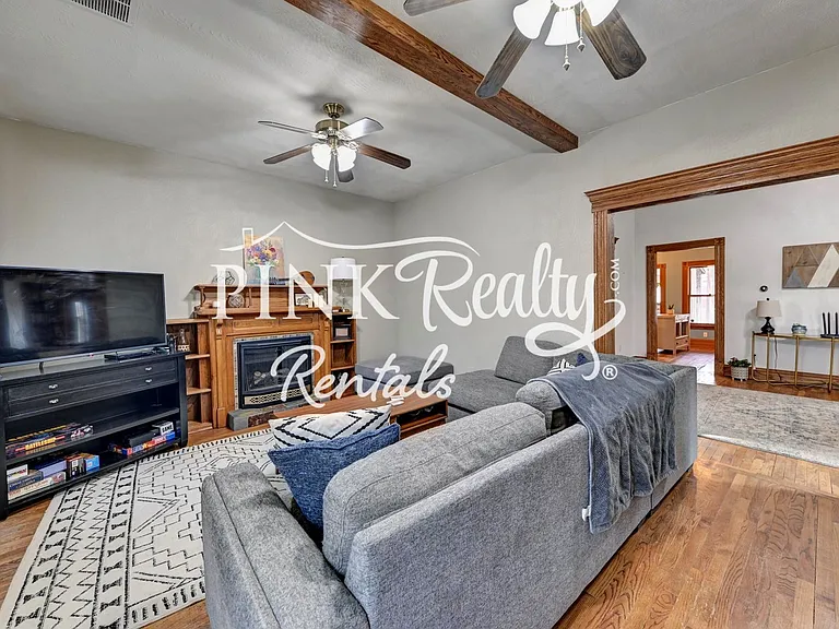 1610 W Kiowa St — Photo 12