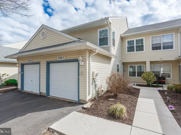 2005 Waterford Rd #79, Morrisville, PA 19067
