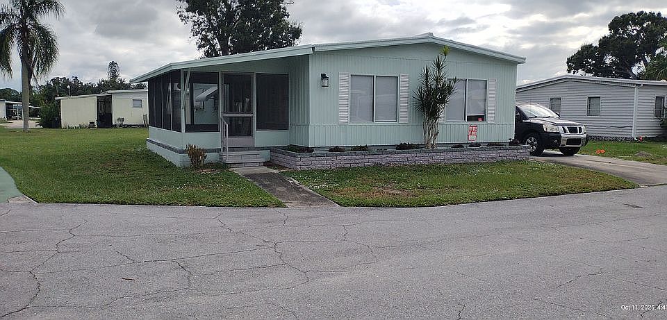 1st image of 4106 Voorne St