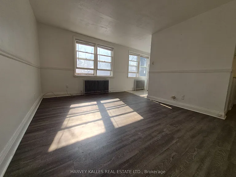 330 Chisholm Ave #6 — Photo 3