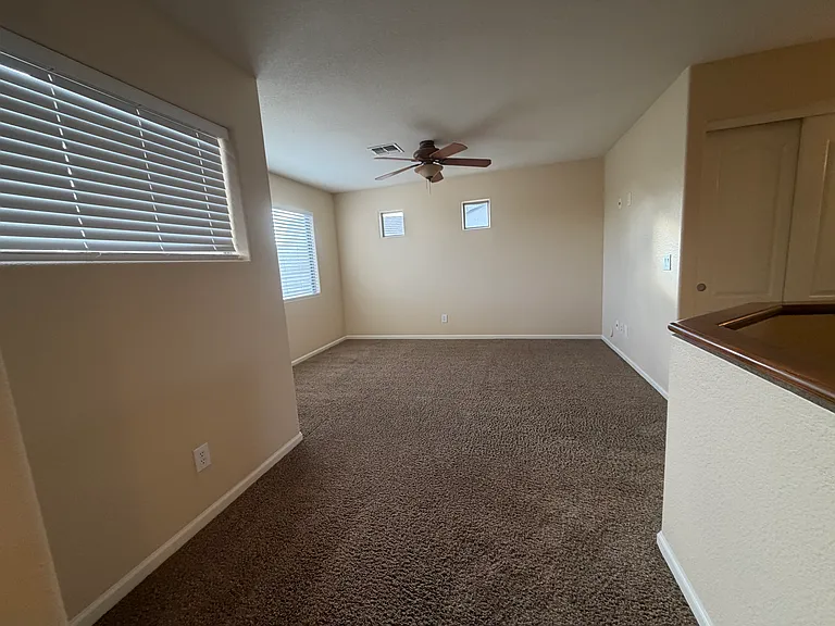 2504 W Hedgehog Pl — Photo 34