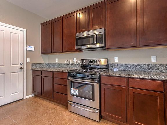 3rd image of 5551 Jett Canyon St
