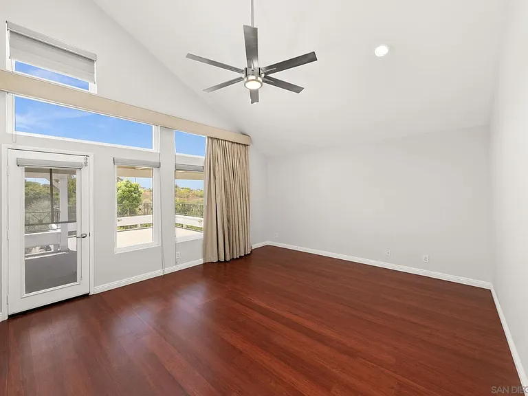 1068 Pacific Hill St — Photo 36