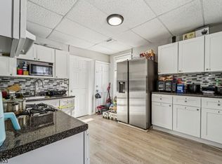 37 Hillman St, Paterson, NJ 07522