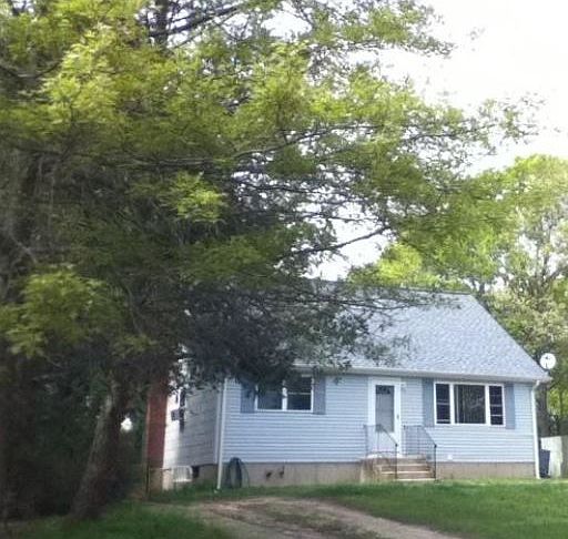1st image of 129 Chanel Dr E