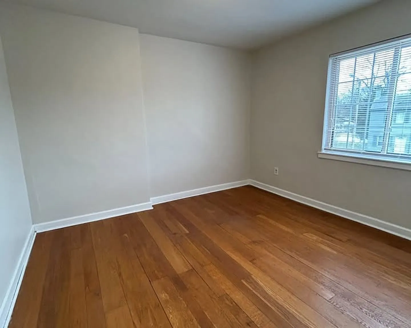 Beechmont Townhomes — Photo 3