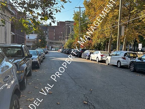 3rd image of 333 N Saunders Ave Floor 1