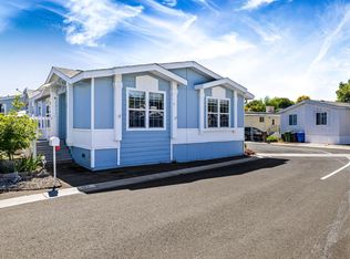 127 Fiesta Ln, Rohnert Park, CA 94928