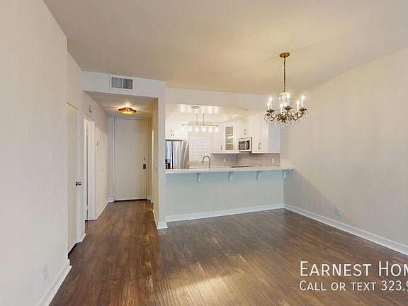 3rd image of 3480 Barham Blvd APT 109