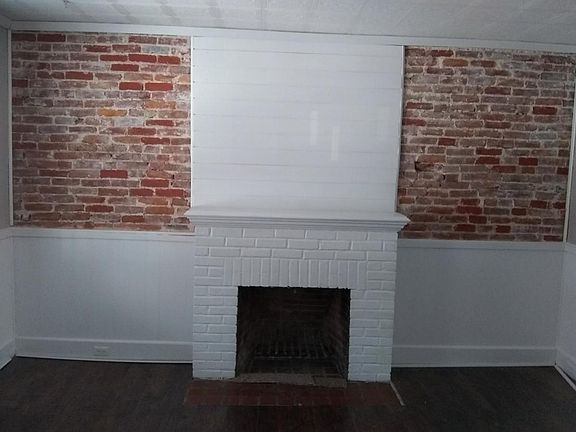 2nd image of 758 Hamilton St