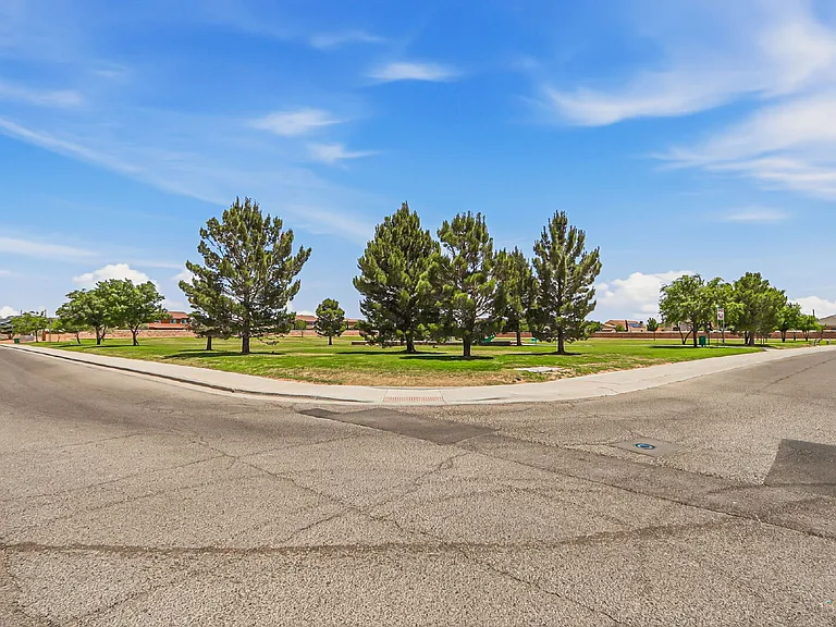 3241 Perla Point Dr — Photo 27