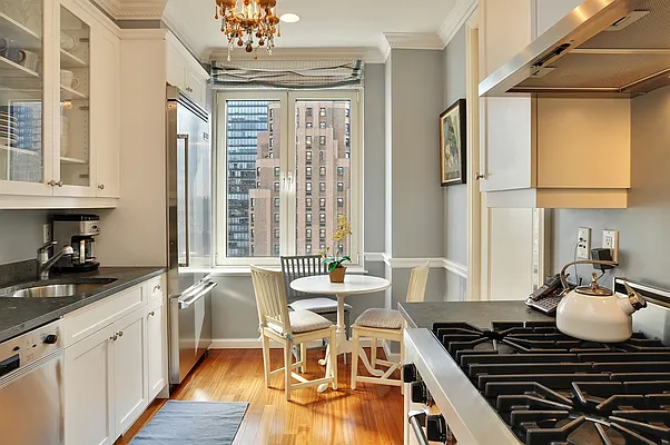 Sold by Corcoran | media 32