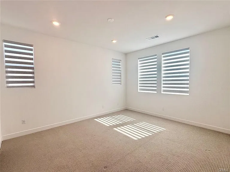 1677 W Lincoln Ave #103 — Photo 19