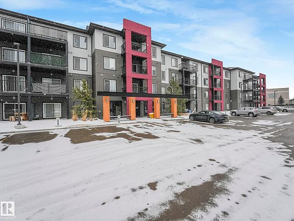 3rd image of 344 Windermere Rd NW #131