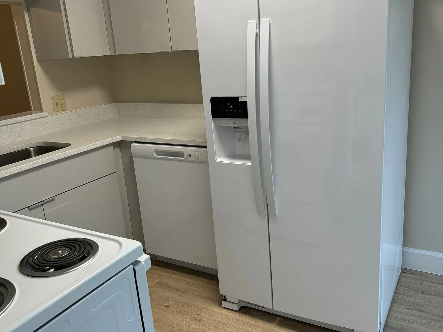 2 bed, 2.5 bath, 1094 sqft, $1,950 — Photo 2