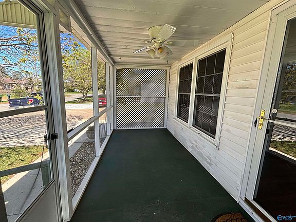 5th image of 3109 Hillsboro Rd SW