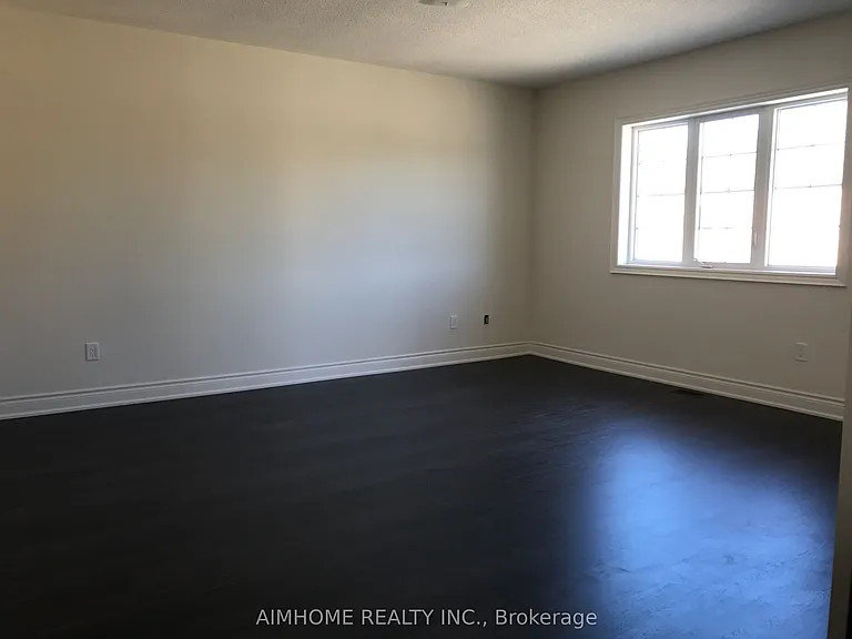 60 Baleberry Cres — Photo 15