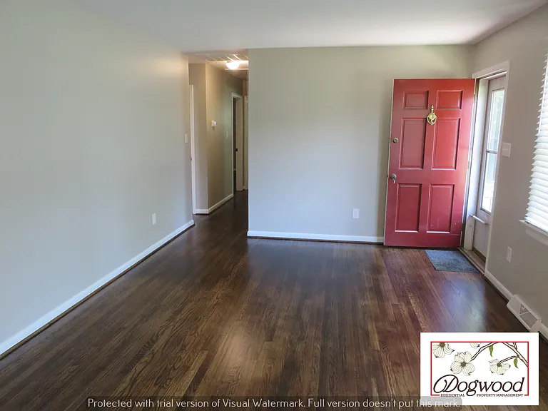 8090 Dunwoody Rd — Photo 3