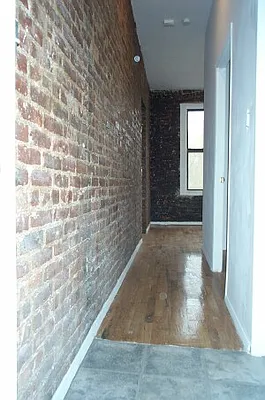 Rented by Tower Brokerage | media 15