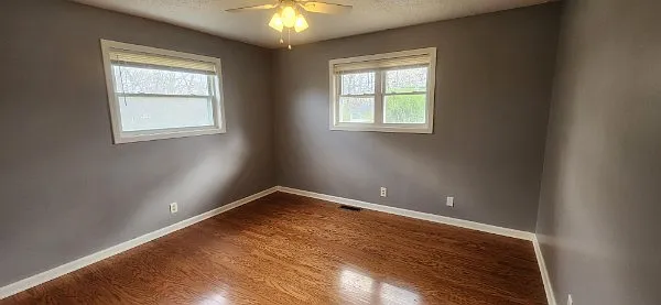 2031 Lintwood Dr — Photo 8