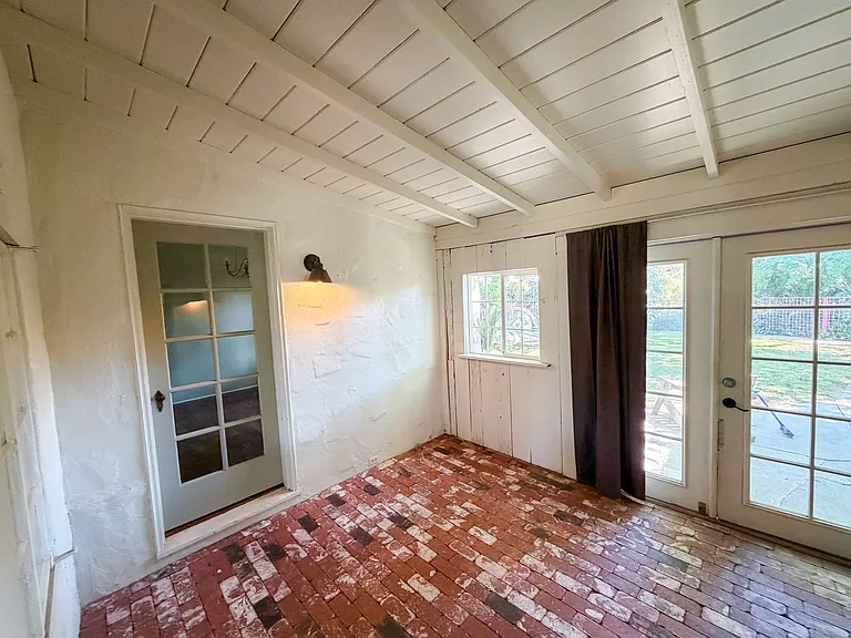 625 Adams Ave — Photo 16