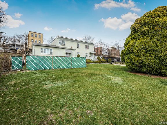4th image of 125 aka 127 Woodland Avenue