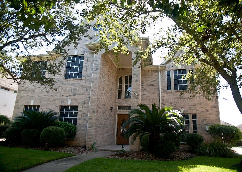 1st image of 2410 Acadiana Ln