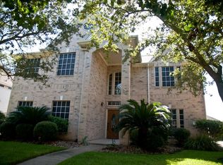 2410 Acadiana Ln, Seabrook, TX 77586