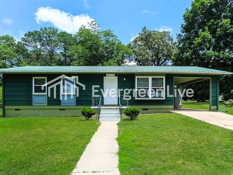 319 Pope Dr — Photo 1