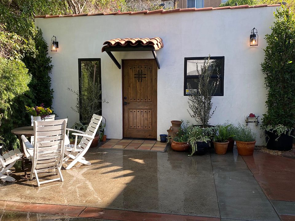 1st image of 11498 La Maida St