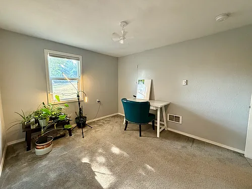 515 NW Irving St #A Photo 1