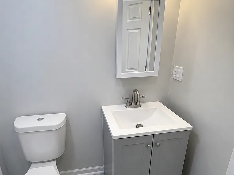 357 Madison Ave #G — Photo 12