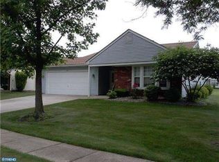 57 Deep Hollow Ln N, Columbus, NJ 08022