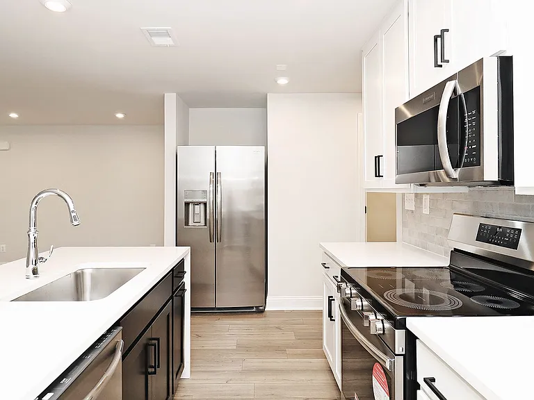 2411 Anlee Rd #B — Photo 6