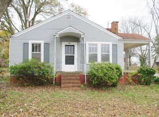 2402 N Broad St, Commerce, GA 30529