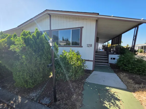 2621 Prescott Rd Space 128, Modesto, CA 95350