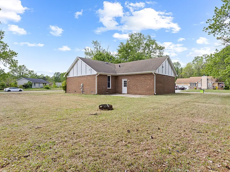 103 Balsam Rd — Photo 25