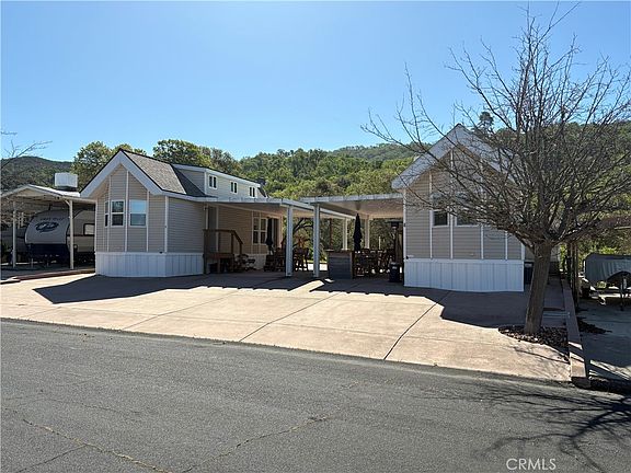 2nd image of 2358 Comanche Way