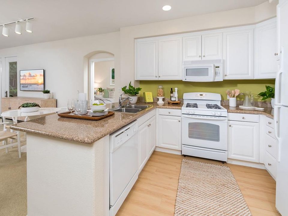 Gateway Apartment Homes Apartment Rentals Orange, CA Zillow