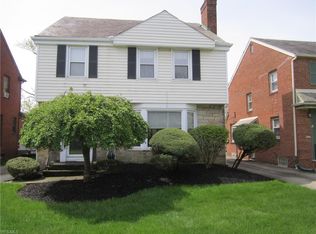 3850 Faversham Rd, University Heights, OH 44118