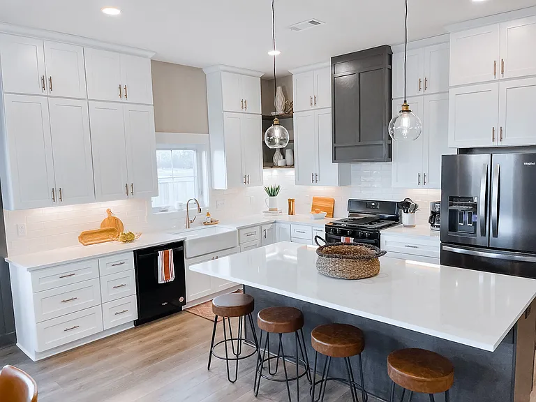 111 Legacy Way — Photo 4