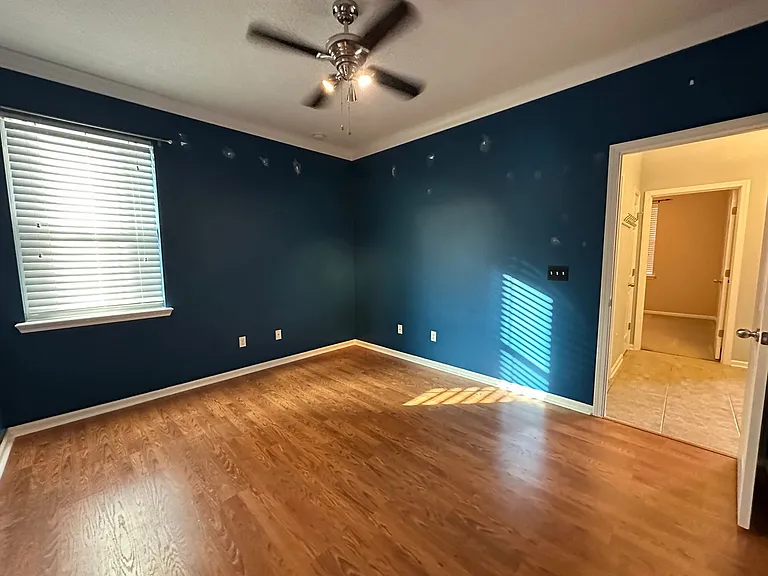 12173 Hatherden Ct — Photo 2