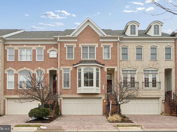 7004 Eastern Red Cedar Ln