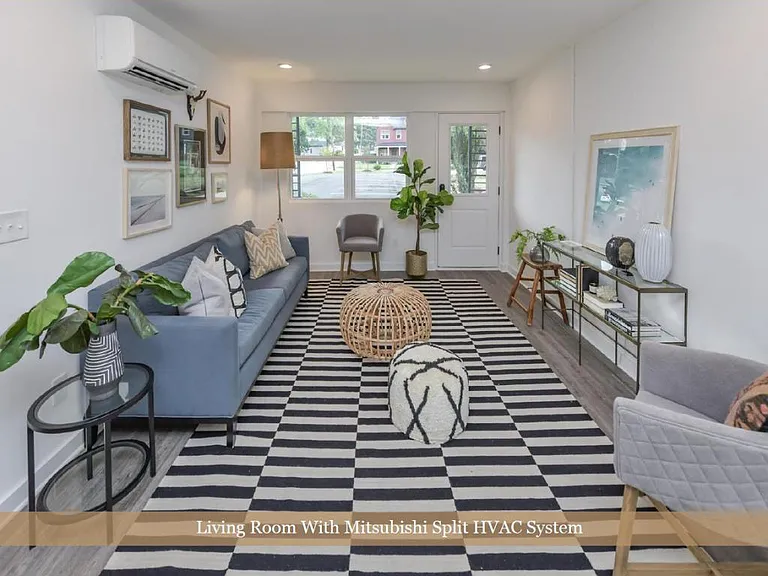 1530 Hawthorne Ln — Photo 11